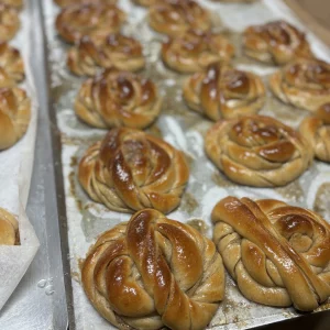 The grown up (better) sister of the cinnamon bun